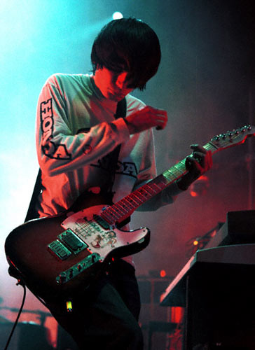 Jonny Greenwood（強(qiáng)尼·格林伍德）